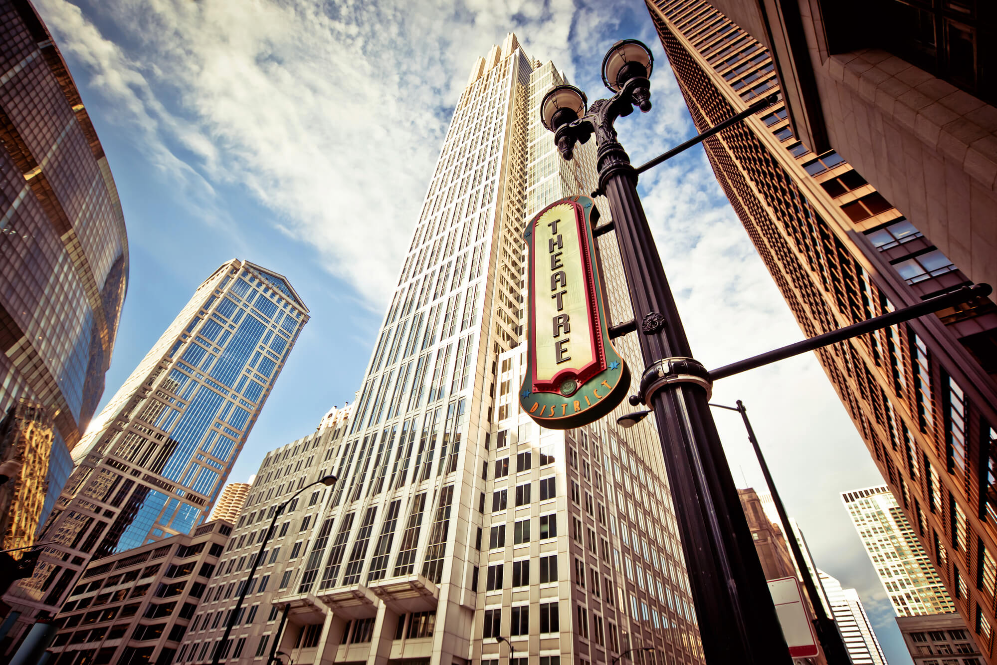 SUMMER: Non-stop from New York to Chicago (& vice versa) for only $128 roundtrip