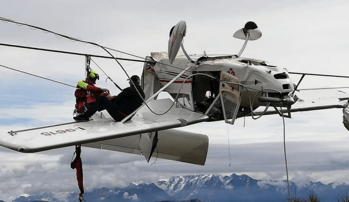 ‘Miracle’ escape after plane gets tangled into ski lift cables in Italian Alps | Secret Flying