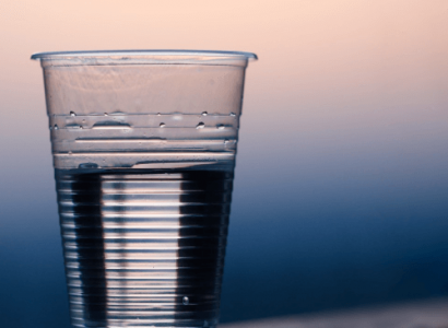 Water on most US airlines ruled unsafe & contaminated | Secret Flying