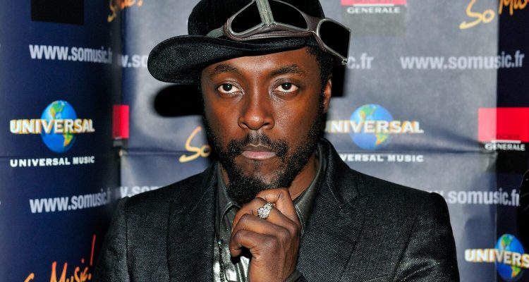 Will.i.am called a Qantas flight attendant racist. Now the airline is helping her to sue | Secret Flying Will.i.am called a Qantas flight attendant racist. Now the airline is helping her to sue | Secret Flying
