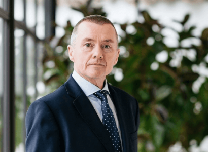 Willie Walsh to step down as CEO of British Airways parent IAG | Secret Flying