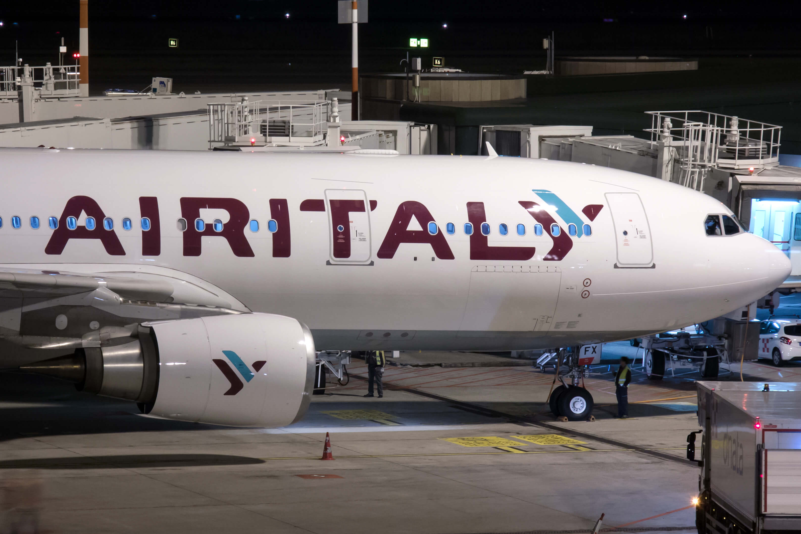 Air Italy goes bust