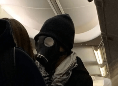 Man kicked off American Airlines flight for wearing gas mask | Secret Flying