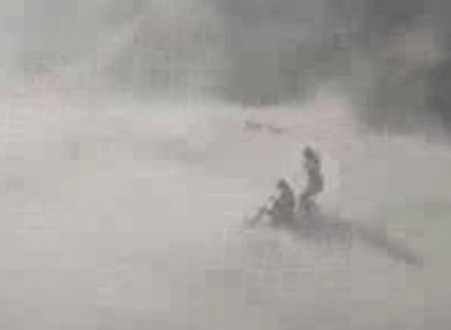 VIDEO: Police in Brazil use helicopter to create sandstorms on beachgoers breaking quarantine rules | Secret Flying