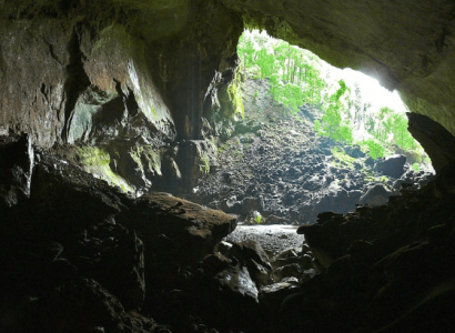 Russian couple found living in Thai cave for a over a month | Secret Flying