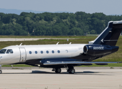 French police turn back private jet of billionaire lockdown-defying holidaygoers from London | Secret Flying