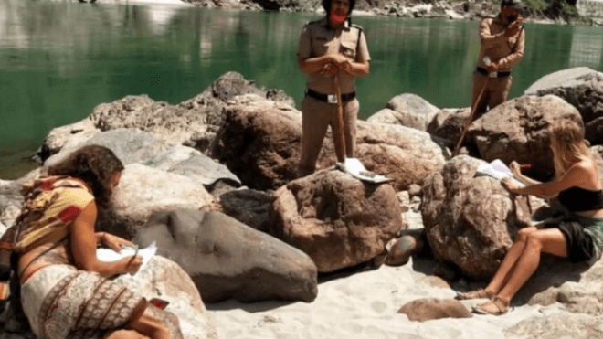 Indian police make tourists write out lines as punishment for breaking lockdown rules | Secret Flying Indian police make tourists write out lines as punishment for breaking lockdown rules | Secret Flying