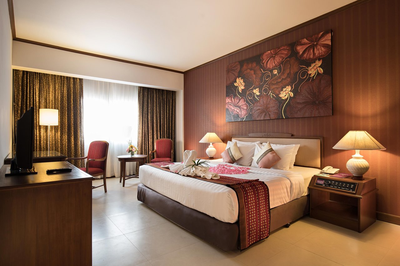 4* Mercure Hotel in Chiang Mai, Thailand for only $16 USD per night