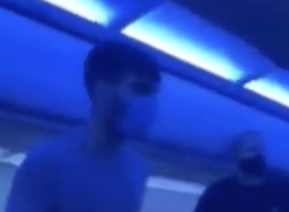 VIDEO: Alaska Airlines flight makes emergency landing after man threatens to ‘kill everybody on this plane unless you accept Jesus was a black man’ | Secret Flying