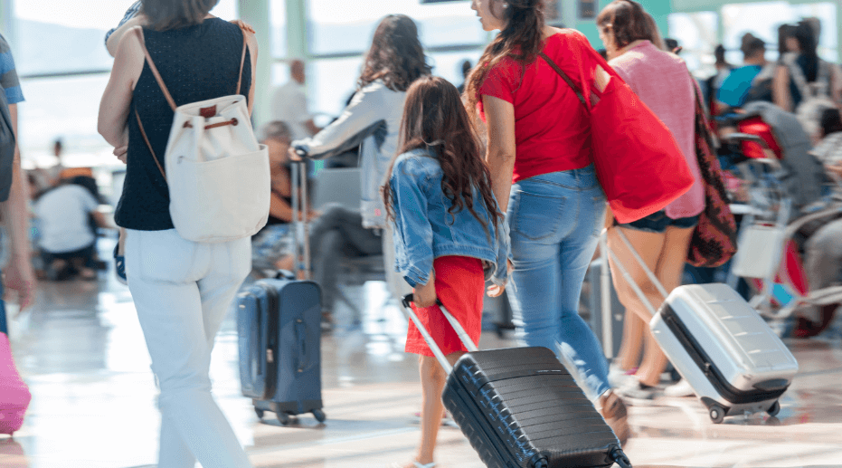 Millions of Americans set to ignore advice against Thanksgiving travel