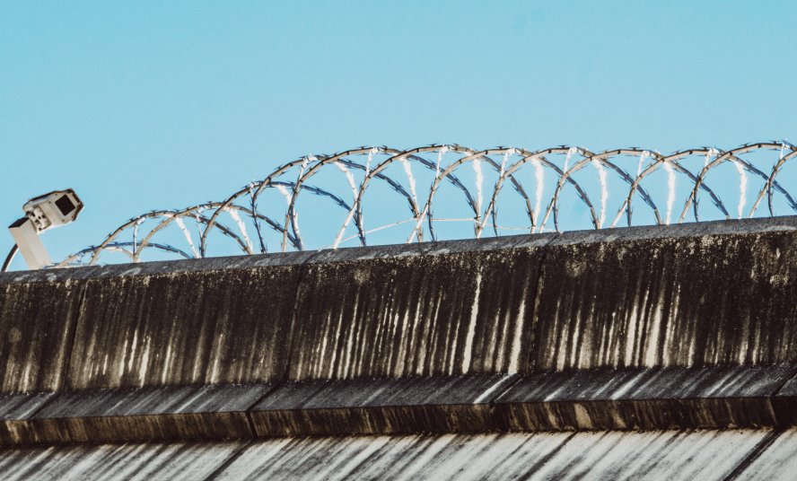 UK threatens 10-year jail term for travellers who lie about where they’ve been
