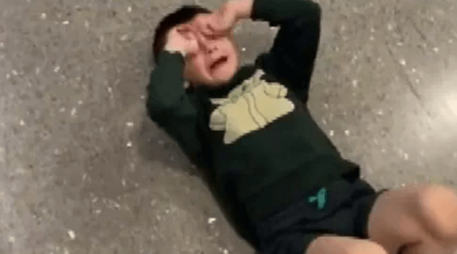 Spirit Airlines kicks 4-year-old boy with autism off flight for not wearing mask
