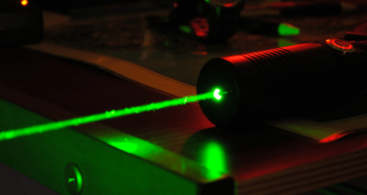 Virgin Atlantic plane forced back to Heathrow after laser attack on cockpit | Secret Flying