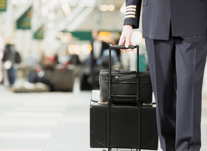 United Airlines re-hiring hundreds of pilots as travel demand rebounds | Secret Flying