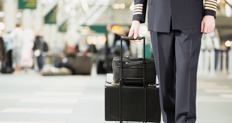 United Airlines re-hiring hundreds of pilots as travel demand rebounds | Secret Flying