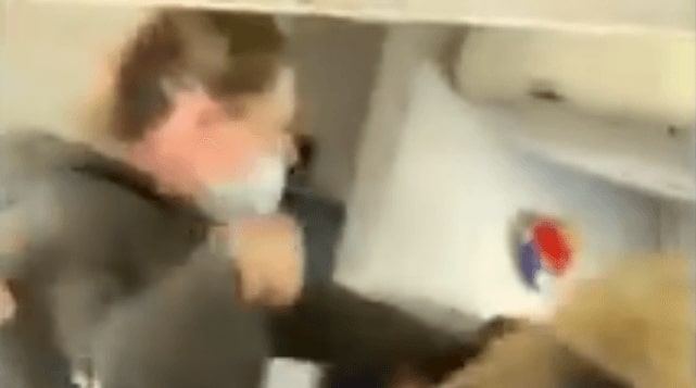 VIDEO: Southwest passenger arrested after punching flight attendant’s teeth out | Secret Flying