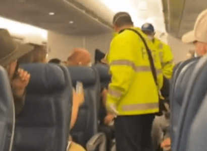Woman who ‘didn’t know’ she was pregnant gives birth on Delta flight to Hawaii | Secret Flying