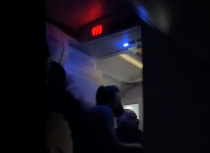 VIDEO: Off-duty Delta flight attendant attempts to open door leading to chaos | Secret Flying