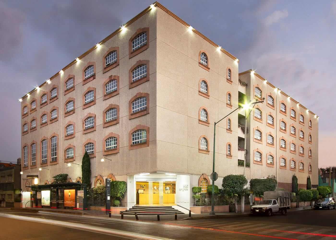 XMAS: 4* Hotel MX Congreso in Mexico City, Mexico for only $20 USD per night