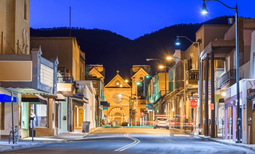 SUMMER & XMAS: US cities to Santa Fe, New Mexico from only $194 roundtrip