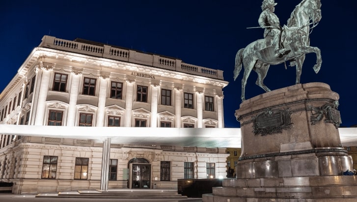 HOT!! Many US cities to Vienna, Austria for only $289 roundtrip