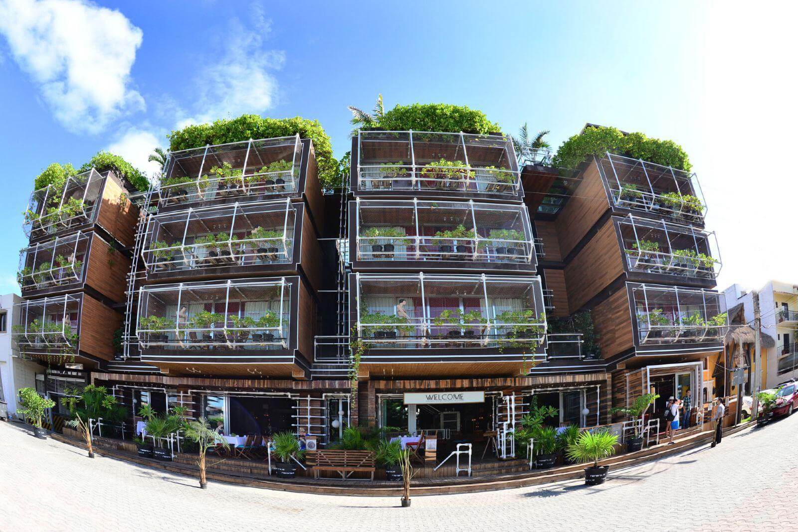 4* La Reina Roja Hotel Boutique in Playa del Carmen, Mexico for only $51 USD per night