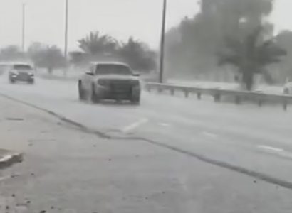Dubai creates ‘fake rain’ by blasting clouds with electrical charge to produce downpours | Secret Flying