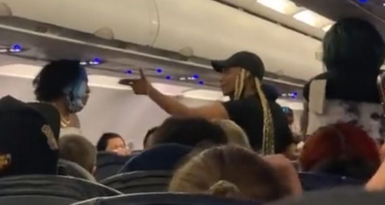 VIDEO: Two women brawl on Spirit Airlines flight as plane violence continues to rise | Secret Flying