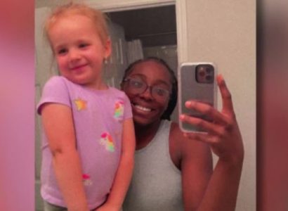 Frontier Airlines falsely accuses black woman of trafficking her four-year-old white sister | Secret Flying