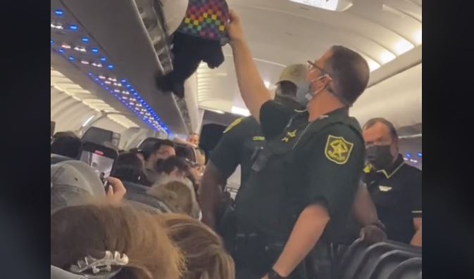 Woman kicked off Spirit Airlines flight for lighting cigarette and blowing smoke in passengers’ faces | Secret Flying Woman kicked off Spirit Airlines flight for lighting cigarette and blowing smoke in passengers’ faces | Secret Flying
