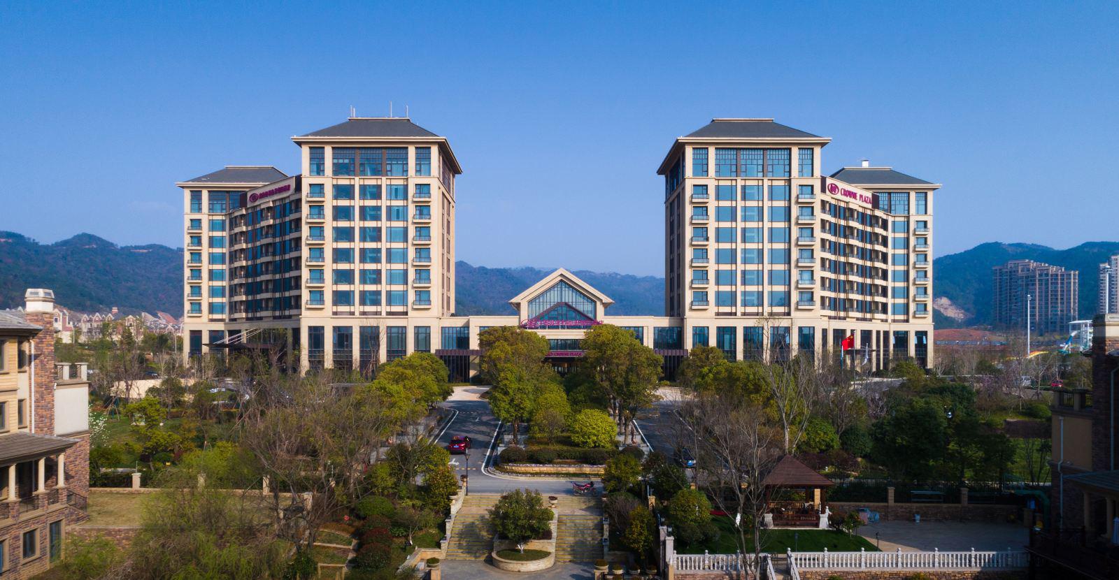5* Crowne Plaza Nanchang Wanli in Nanchang, China for only $67 USD per night