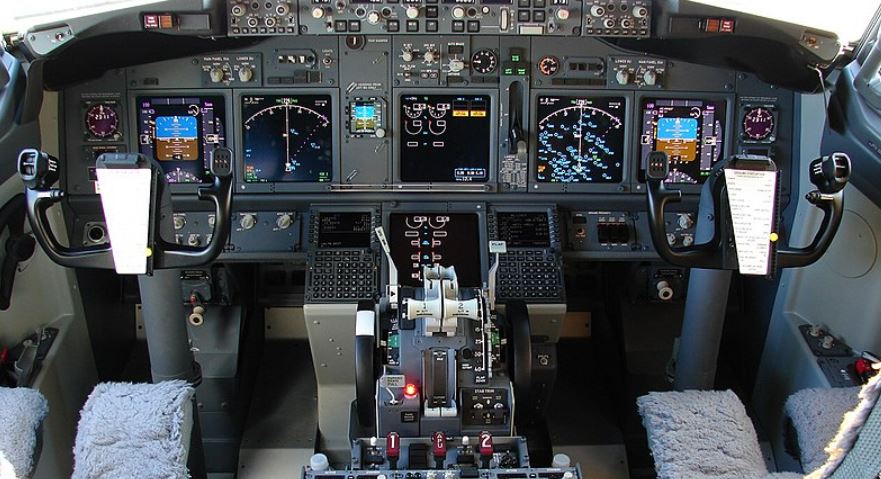United Airlines says unvaccinated pilots on paid leave are costing the company millions