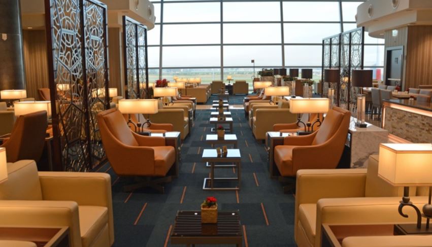 Emirates to reopen a further 20 airport lounges across its network