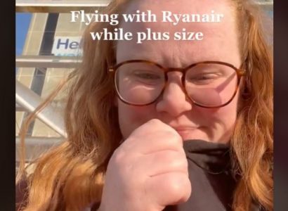 Plus-size passenger stirs debate after blaming Ryanair for struggling to fit in seat | Secret Flying
