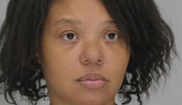 Woman shot by police after firing handgun at Dallas Love Field Airport | Secret Flying Woman shot by police after firing handgun at Dallas Love Field Airport | Secret Flying
