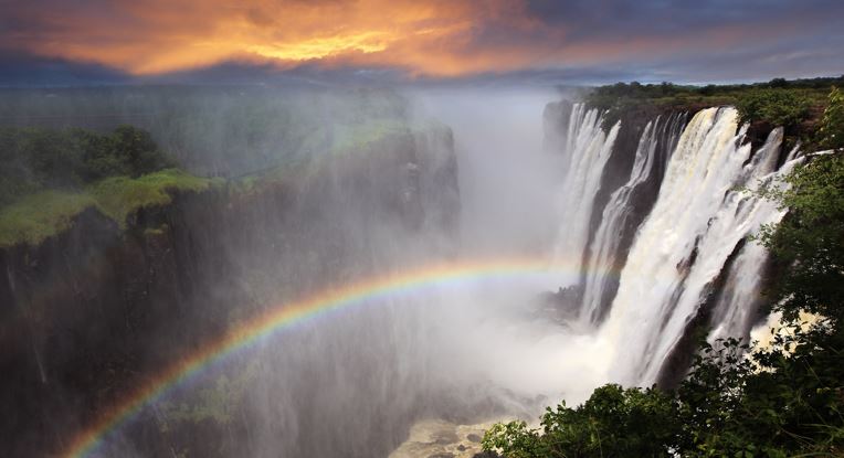Helsinki, Finland to Victoria Falls, Zimbabwe for only €402 roundtrip (Feb-Mar dates)