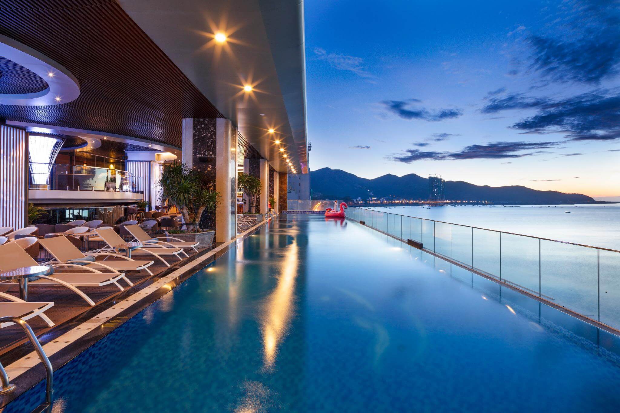 5* Nha Trang Horizon Hotel in Nha Trang, Vietnam for only $34 USD per night