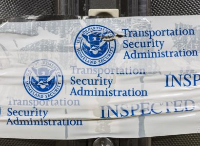 Two Sudanese-Americans sue Alaska Airlines for ‘kicking them off flight for talking in Arabic’ | Secret Flying
