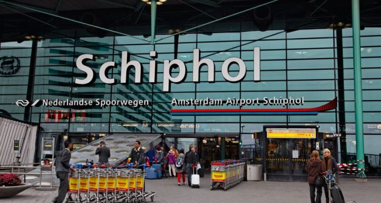 Amsterdam’s Schiphol Airport chief quits after summer of travel chaos | Secret Flying