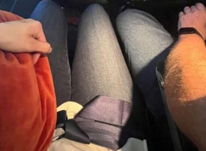 Woman sparks debate after slamming male passenger for ‘manspreading’ on flight | Secret Flying