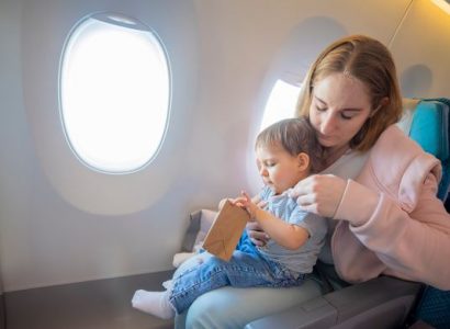 American flight attendants want to ban lap-infants | Secret Flying