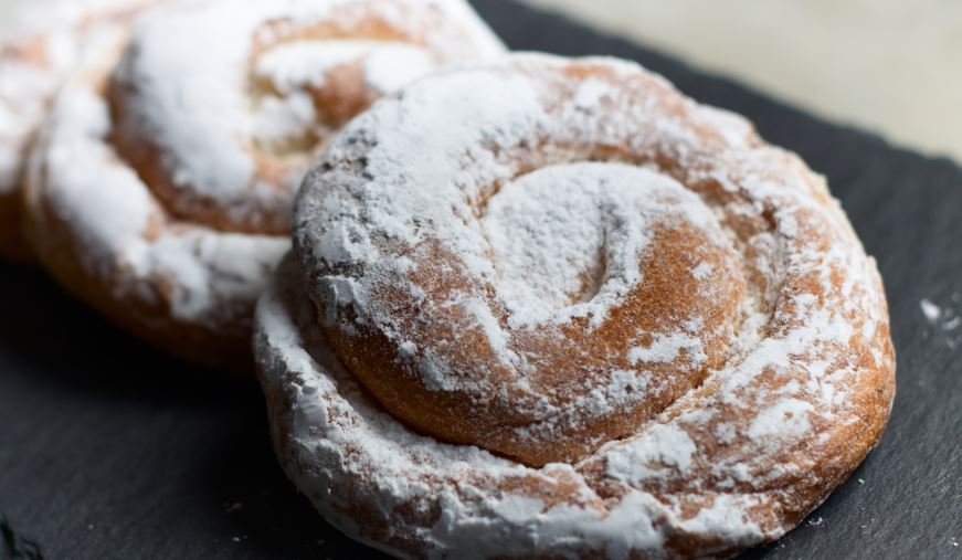 Ryanair under fire after charging passengers €45 to bring pastry on flight