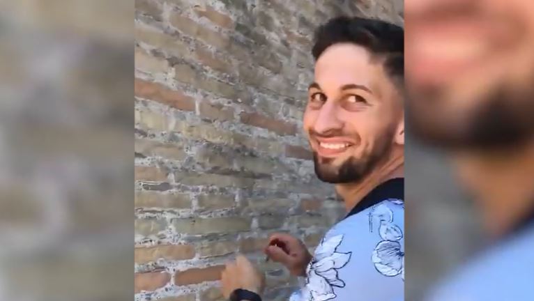 VIDEO: Tourist caught carving girlfriend’s name into Rome’s Colosseum