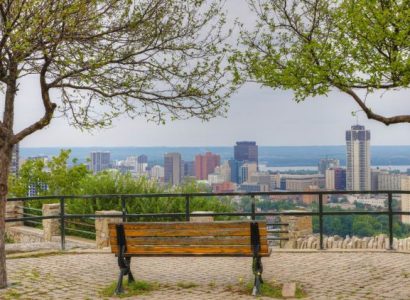 Flight deals from Paris, France to Hamilton, Canada | Secret Flying