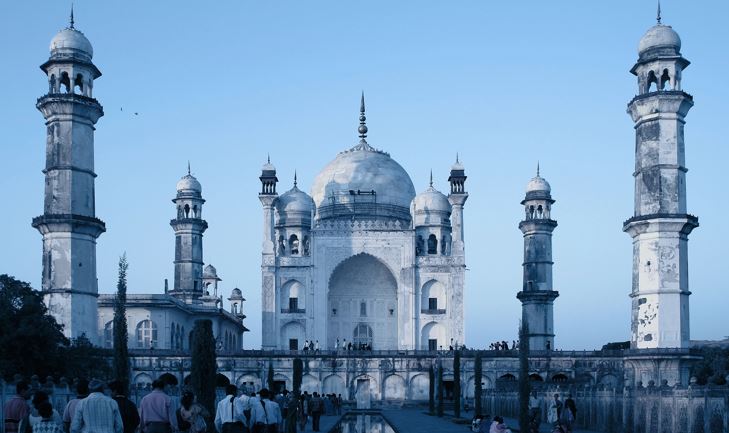 Vienna, Austria to Aurangabad, India for only €384 roundtrip