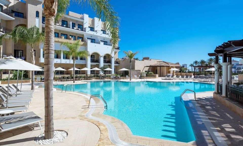 5* DoubleTree by Hilton La Torre Golf & Spa Resort in Torre-Pacheco, Spain for only $76 USD per night