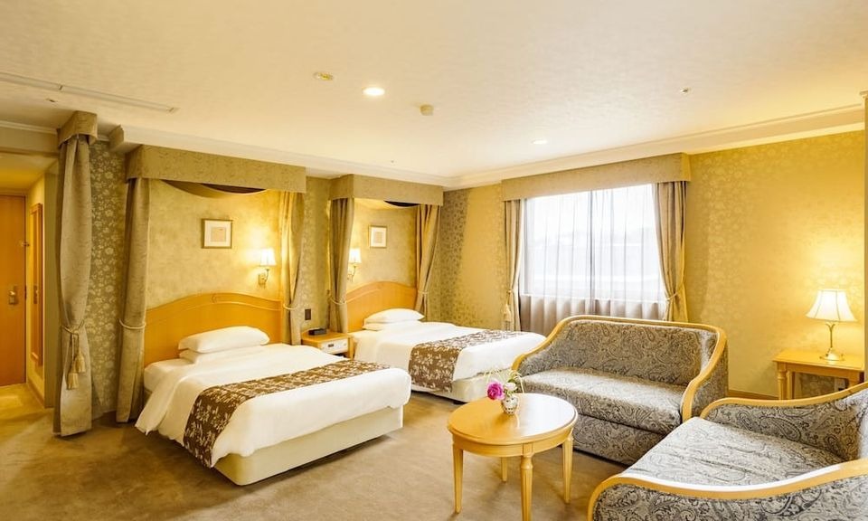 5* Kanazawa Hakuchoro Hotel Sanraku -Natural Hot Spring- in Kanazawa, Japan for only $57 USD per night