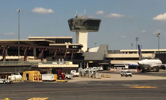 Newark airport video radar screens go dark again
