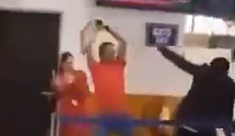 VIDEO: Indian army officer under investigation for assaulting SpiceJet staff