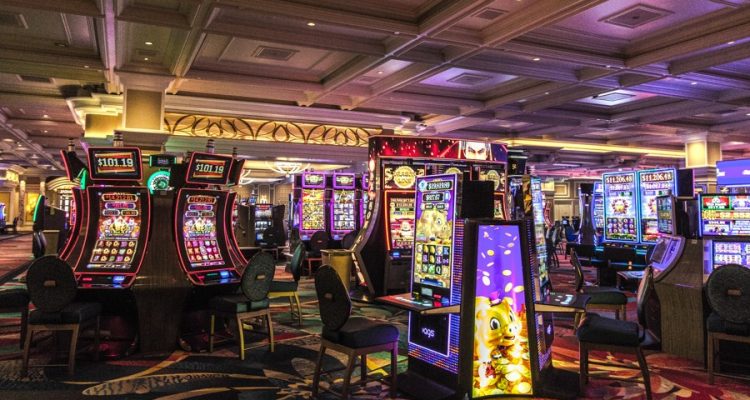 Las Vegas tourism drops sharply as locals plead for visitors to return | Secret Flying Las Vegas tourism drops sharply as locals plead for visitors to return | Secret Flying